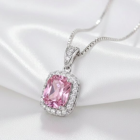 2.5 Carat Simulated Pink Diamond CZ Halo Silver Pendant Necklace NWOT - Picture 3 of 7